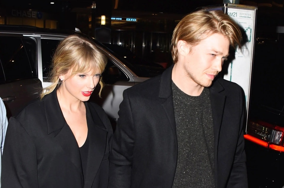 taylor swift chia tay ban trai sau 6 nam gan bo hinh 1