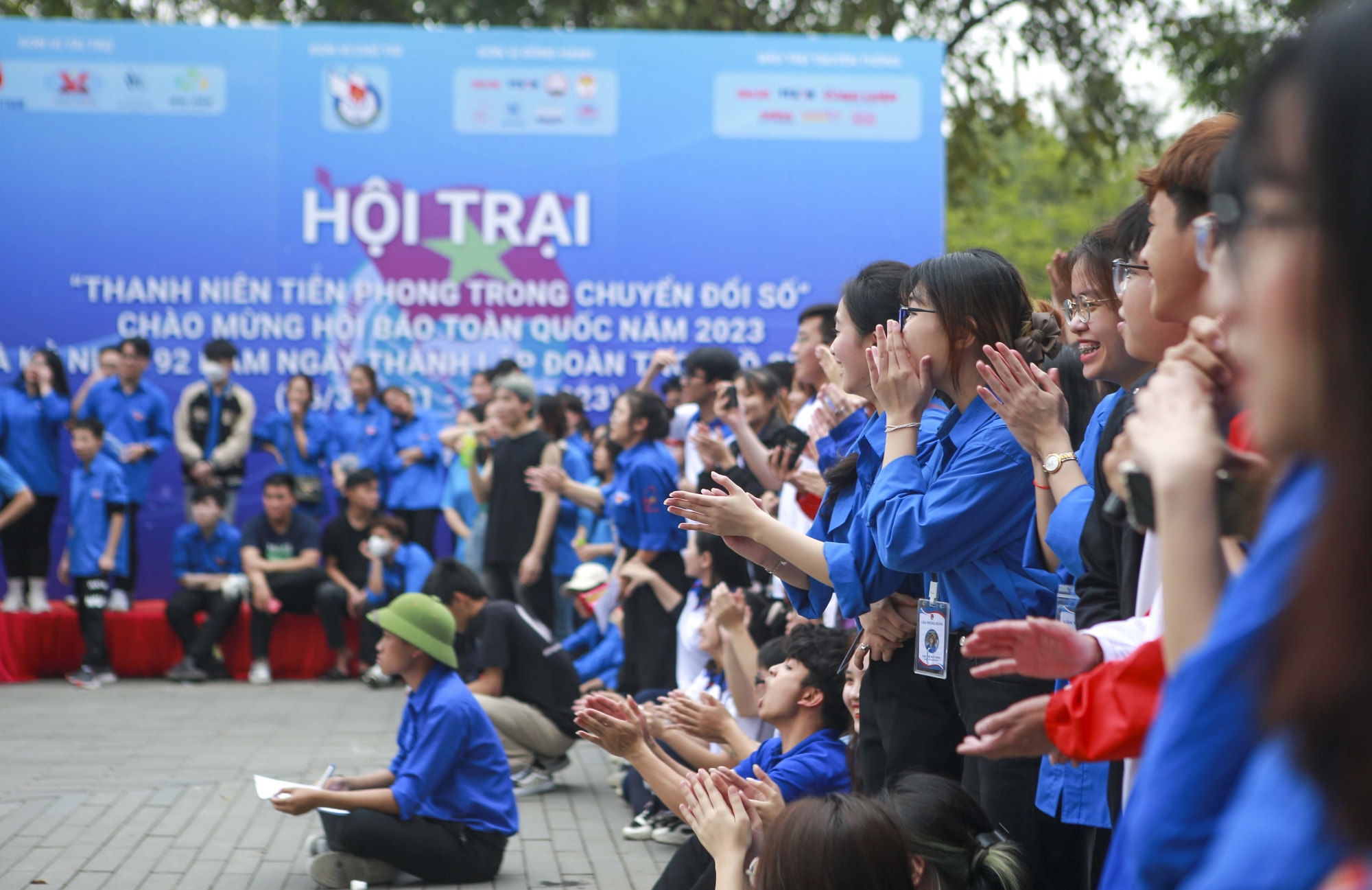 lang dong mua hoi bao toan quoc 2023 hinh 6