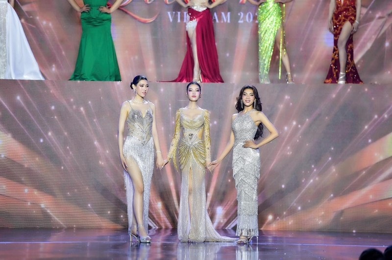 dai su hoan my la cuoc thi nguoi dep chua duoc cap phep se bi xu ly nghiem hinh 3