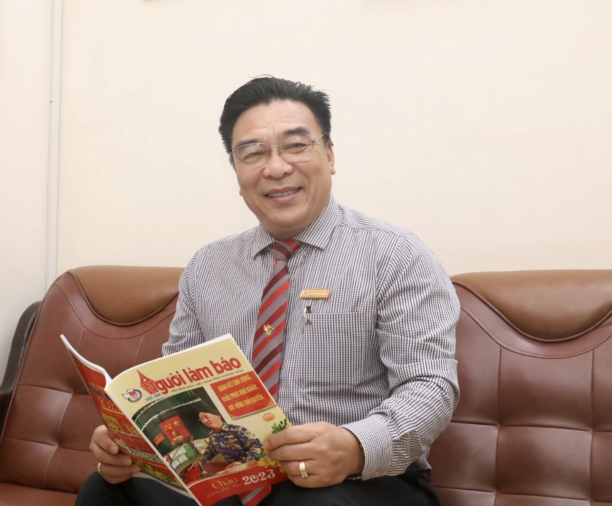 chung toi hoat dong voi tinh than doan ket chu dong doi moi hinh 1