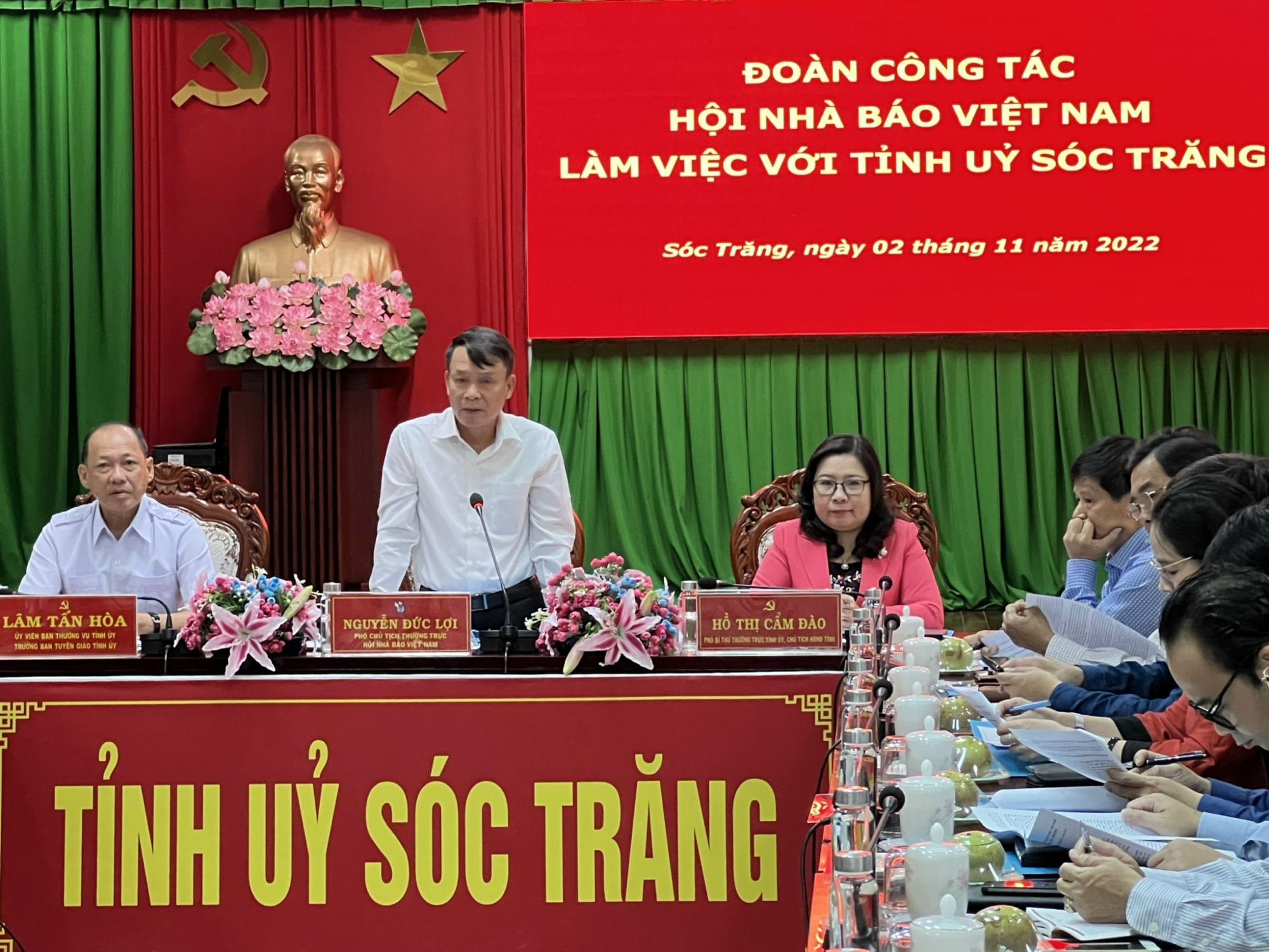 tiep tuc doi moi quyet liet trong hoat dong hoi hinh 2
