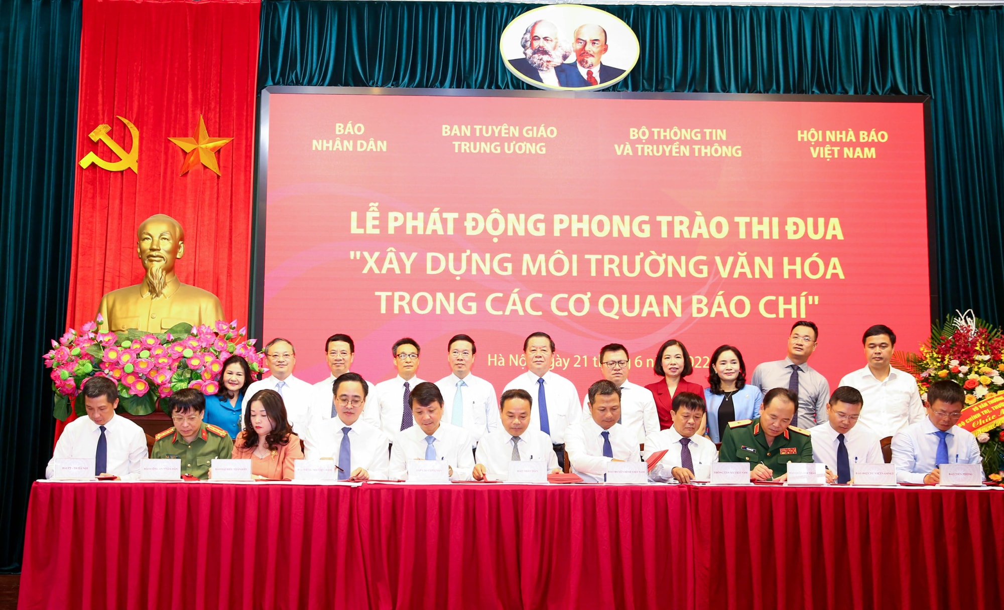 tiep tuc doi moi quyet liet trong hoat dong hoi hinh 3