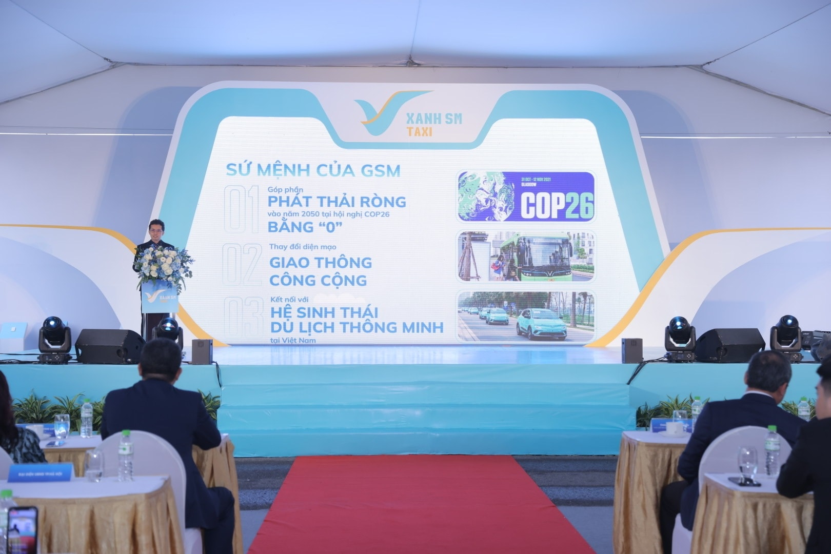 khai truong hang taxi thuan dien dau tien tai viet nam hinh 2
