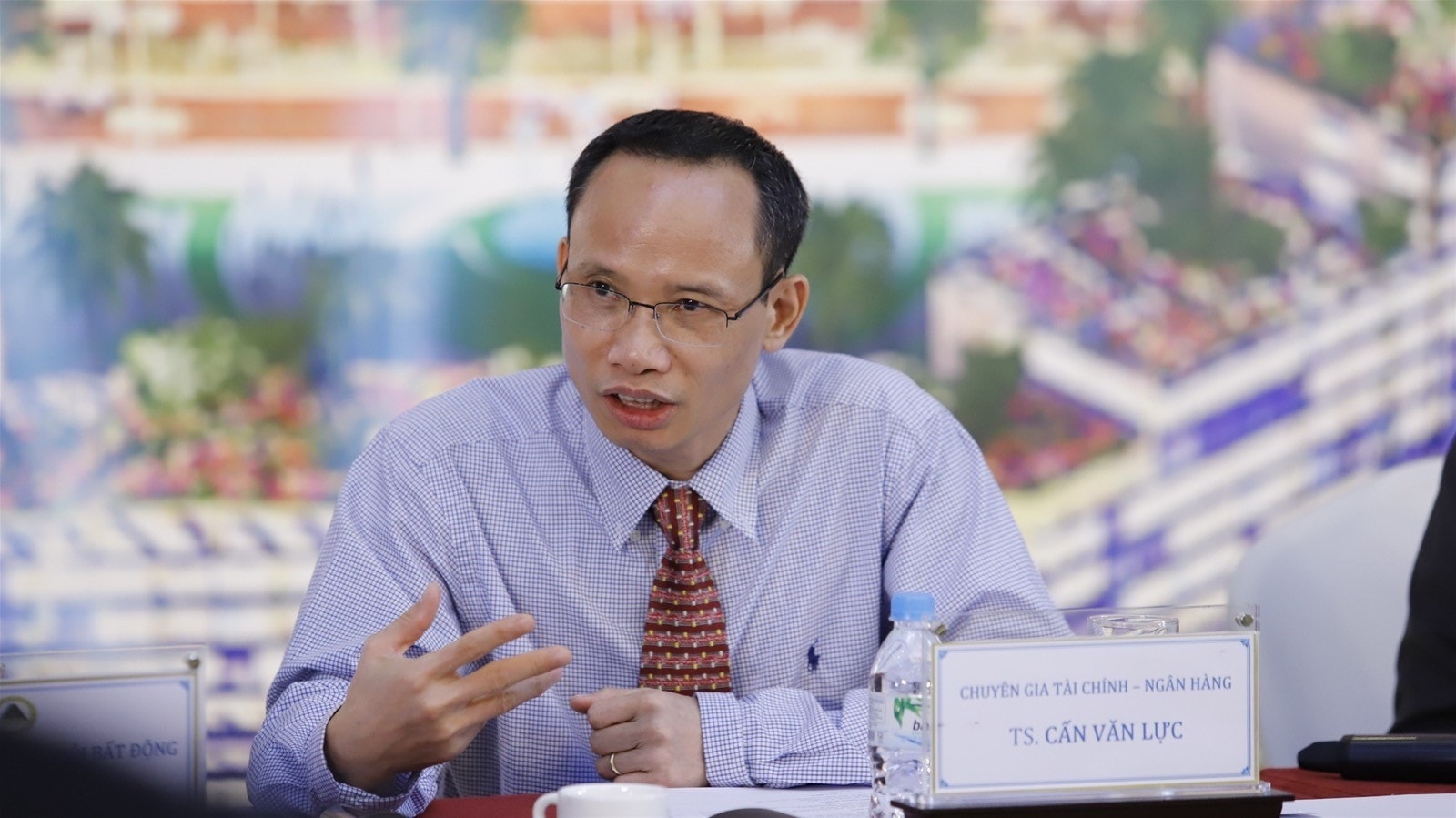 khong nen lo ngai lam phat ma qua than trong kim ham tang truong hinh 1