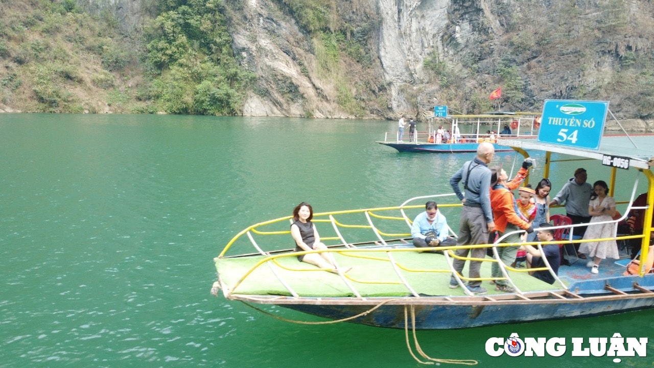 song nho que  diem du lich hap dan cua ha giang hinh 6