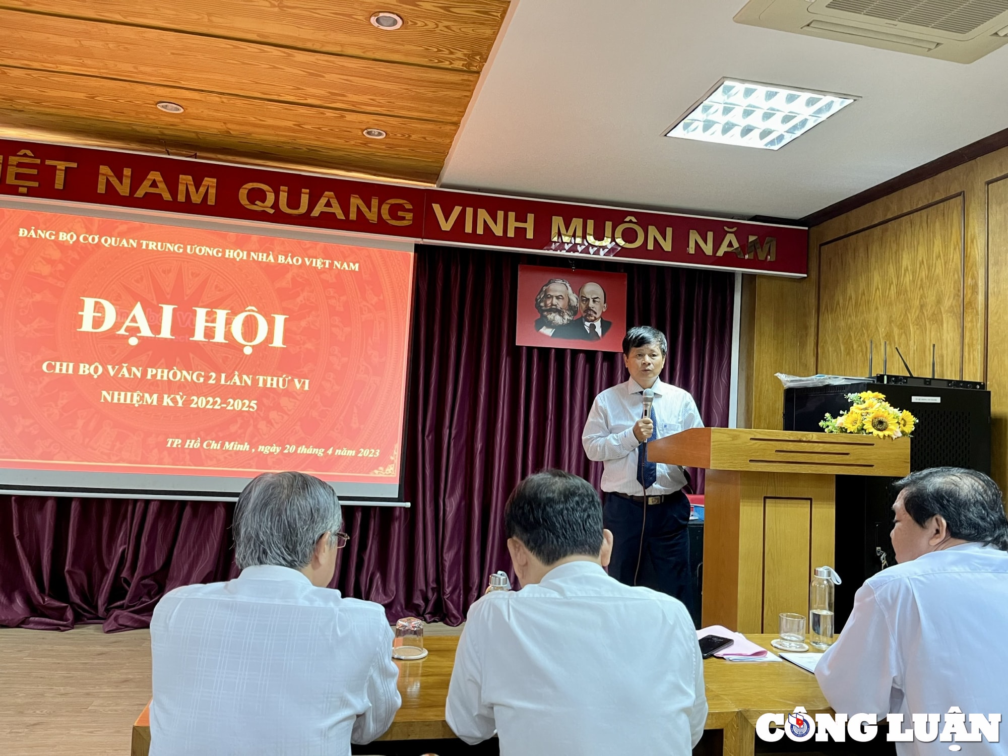 dong chi tran trong dung lam bi thu chi bo van phong 2  hoi nha bao viet nam hinh 5