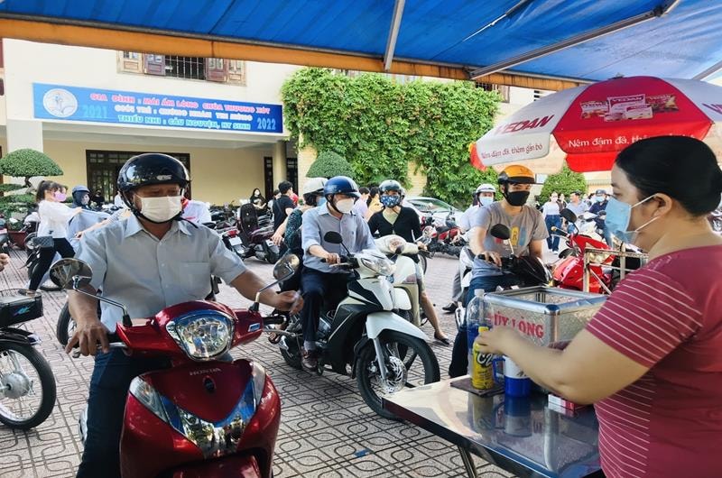 dong nai yeu cau nguoi dan deo khau trang noi cong cong hinh 1