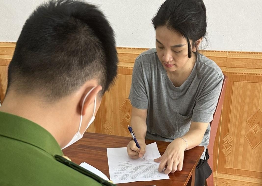 xu ly doi tuong hanh hung nu thu quy trung tam gddngdtx tp dong hoi hinh 1