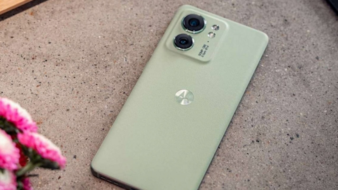 motorola edge 40 xuat hien tren thi truong voi 3 mau sac bat mat hinh 3