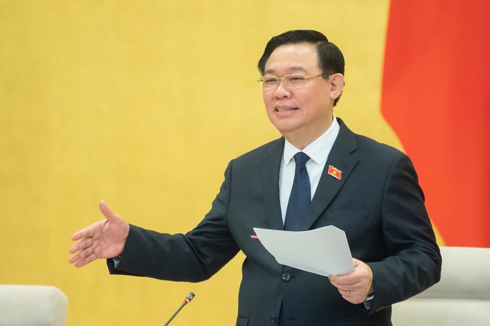 uy ban thuong vu quoc hoi thao luan cac noi dung lon du kien se trinh quoc hoi tai ky hop thu 5 hinh 2