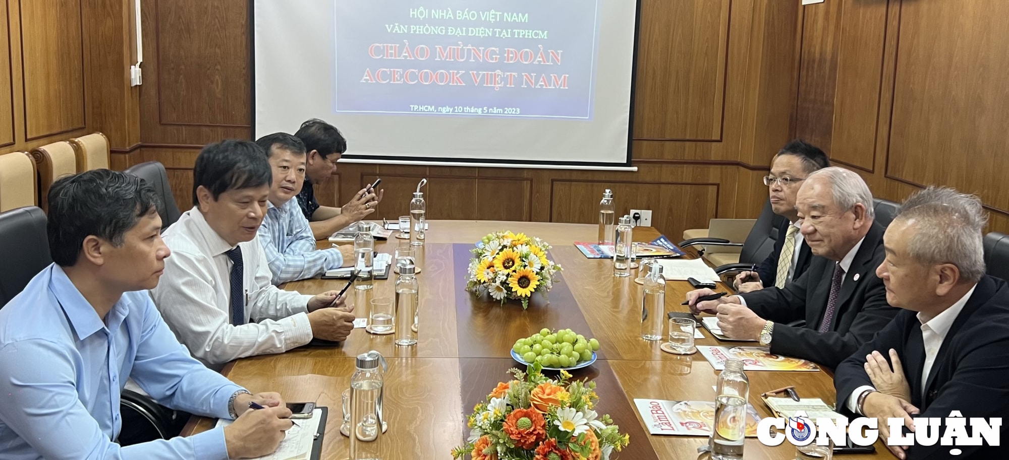 lanh dao acecook viet nam den tham va trao doi hop tac truyen thong voi hoi nha bao viet nam tai tp hcm hinh 1