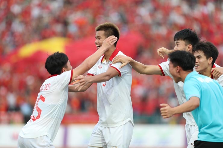 huan luyen vien indonesia noi u22 viet nam thua vi voi va hinh 3