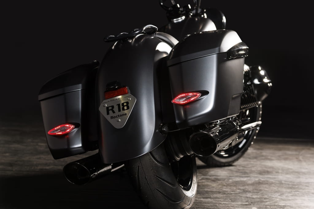 bmw trinh lang r 18 roctane bien the lai giua bagger va cruiser hinh 3