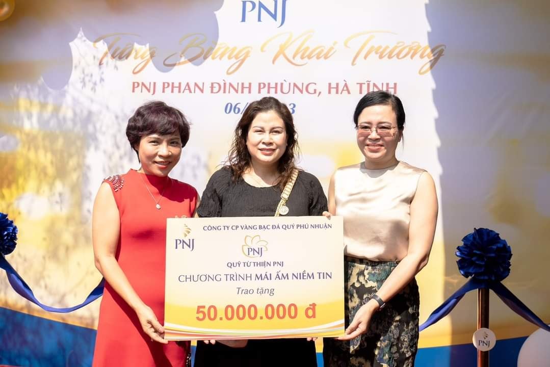 khai truong trung tam pnj new center chi nhanh ha tinh hinh 2