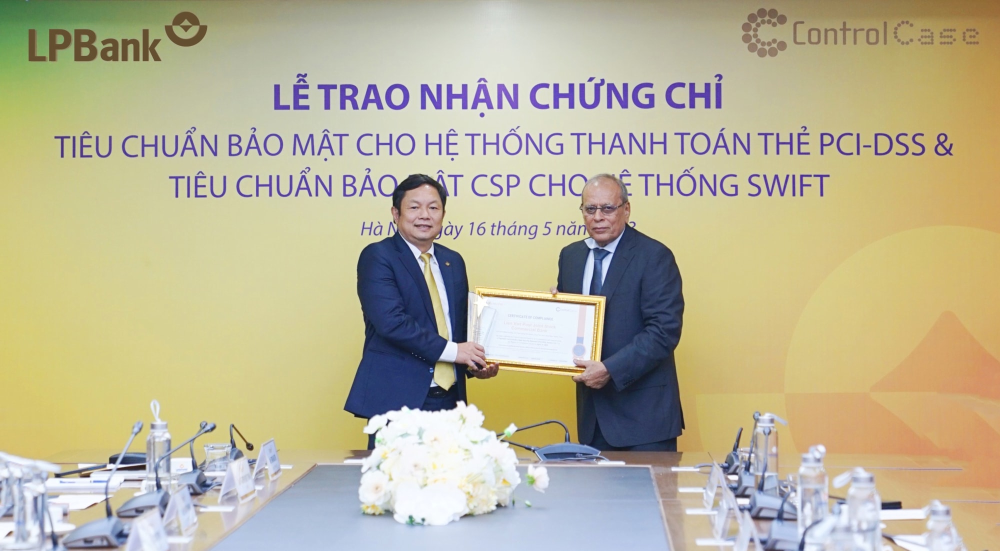 lpbank nhan hai chung chi tieu chuan bao mat quoc te cho he thong thanh toan the va he thong swift hinh 2