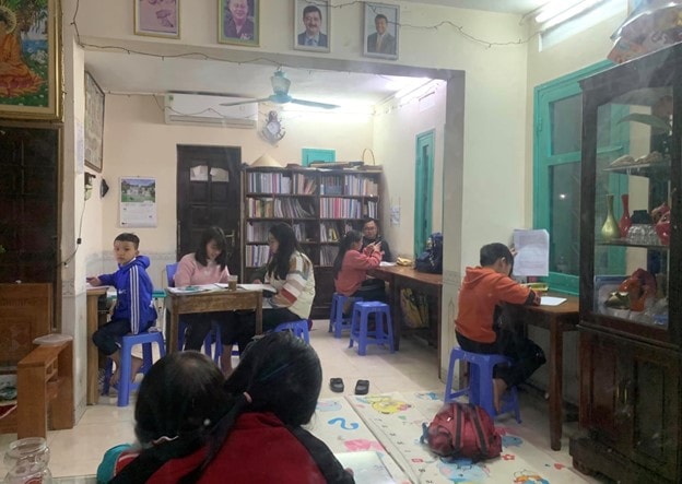 nghe giao khong luong tai cau lac bo chuyen day hoc mien phi o ha noi hinh 2