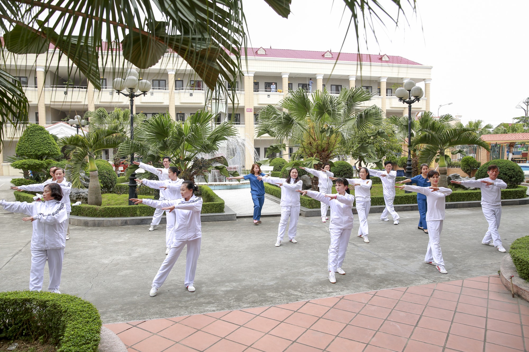 cham soc nguoi cao tuoi va duong lao cao cap tai benh vien buu dien hinh 5