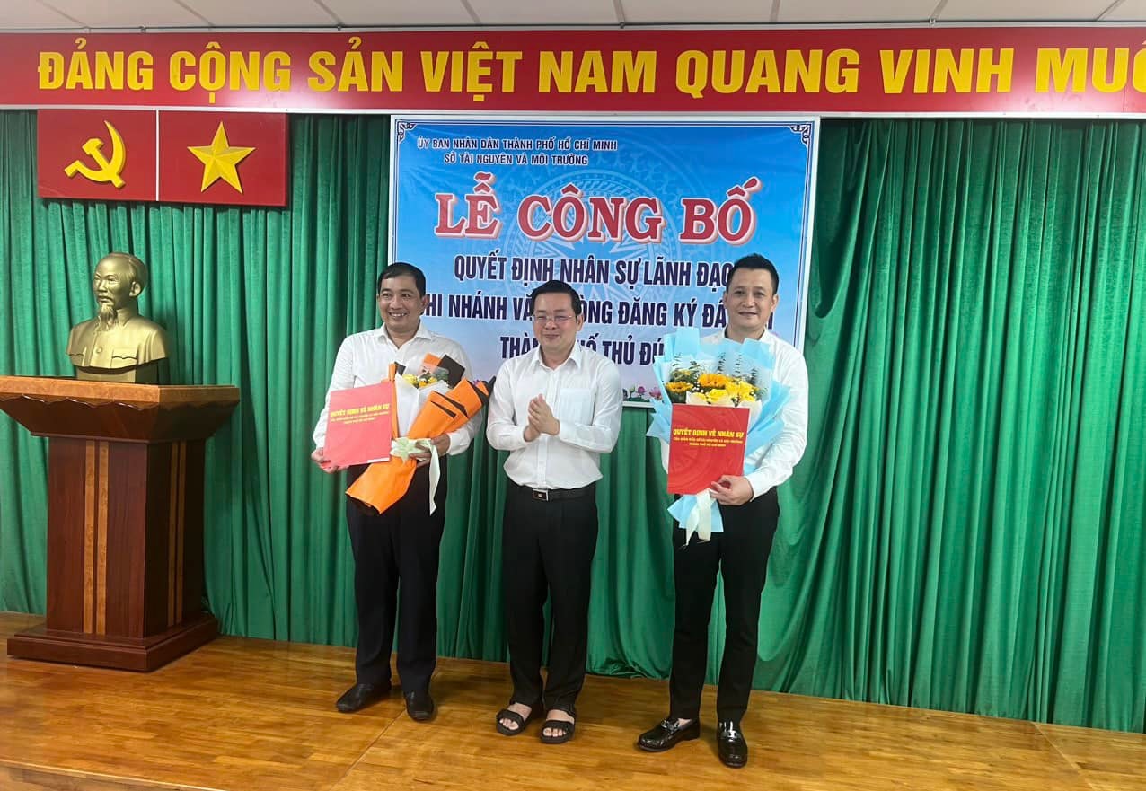 ong tran dinh quan duoc bo nhiem chuc giam doc chi nhanh van phong dang ky dat dai tp thu duc hinh 1