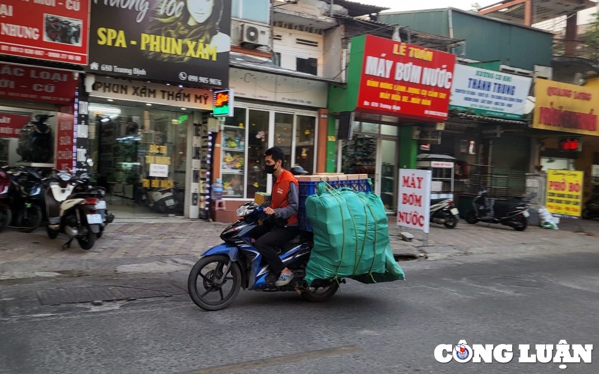tai xe xe om cong nghe nguy co bi khoa tai khoan vinh vien van vi pham luat giao thong hinh 5