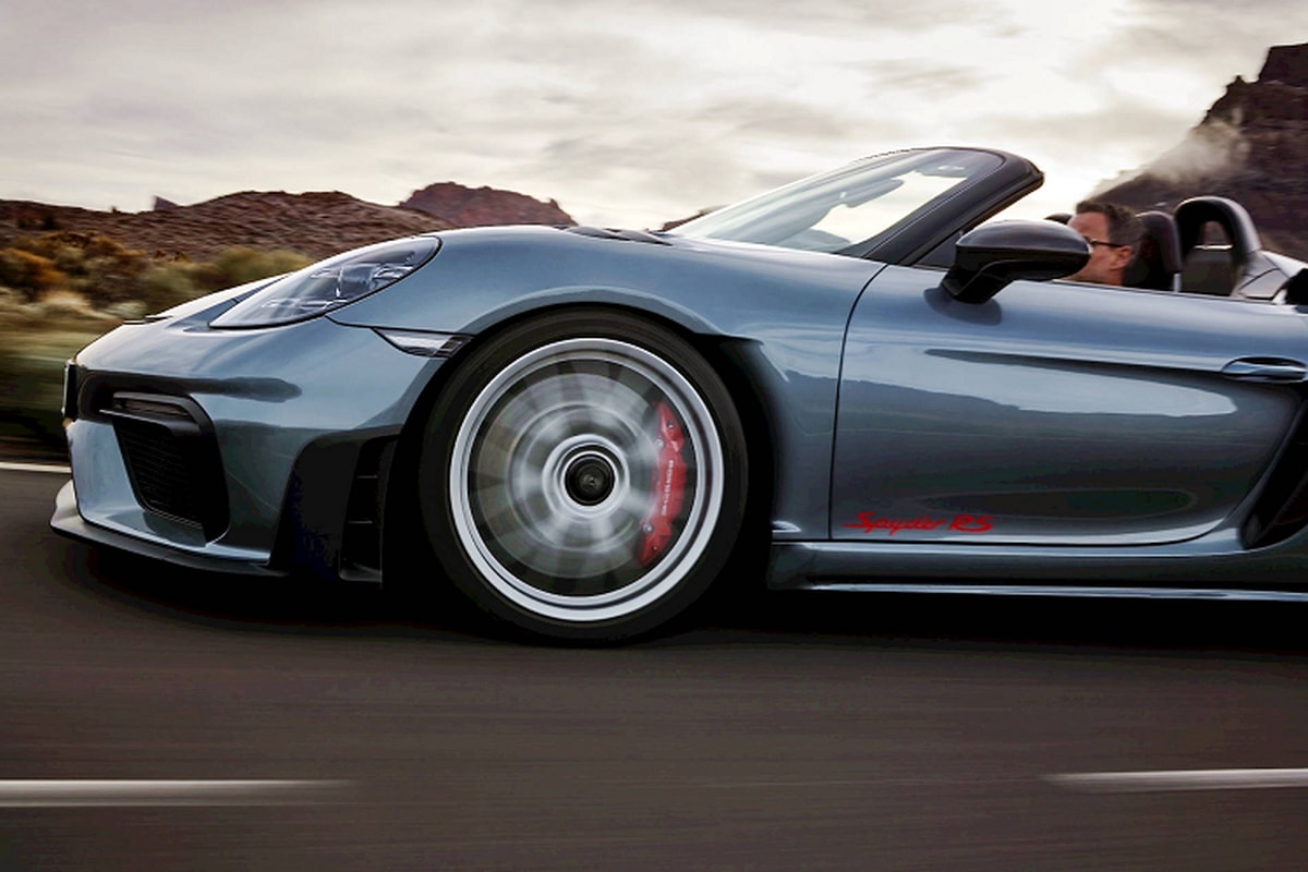 porsche 718 spyder rs  mau 718 cuoi cung ket thuc ky nguyen may xang hinh 5