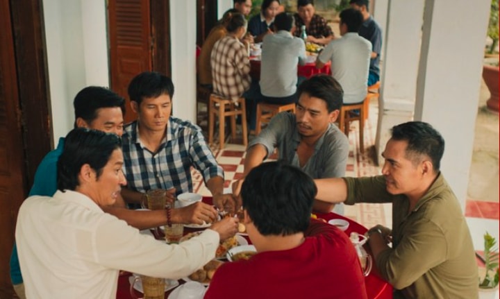 phim lat mat 6 cua dao dien ly hai bi vuot mat hinh 2