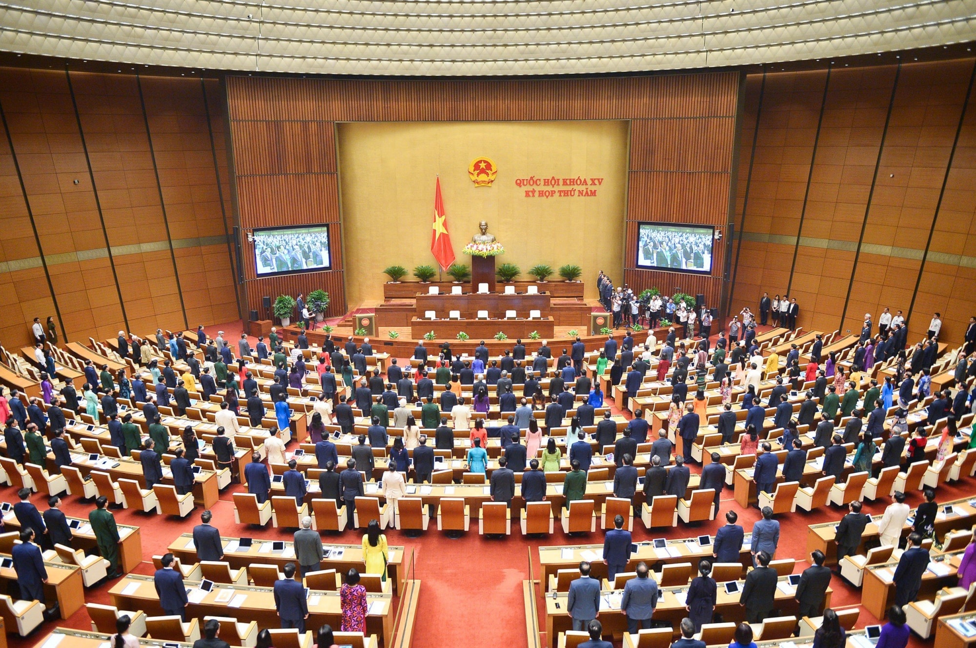 de cac quyet sach cua quoc hoi thuc su dong hanh ho tro tao thuan loi toi da cho nguoi dan va doanh nghiep hinh 1