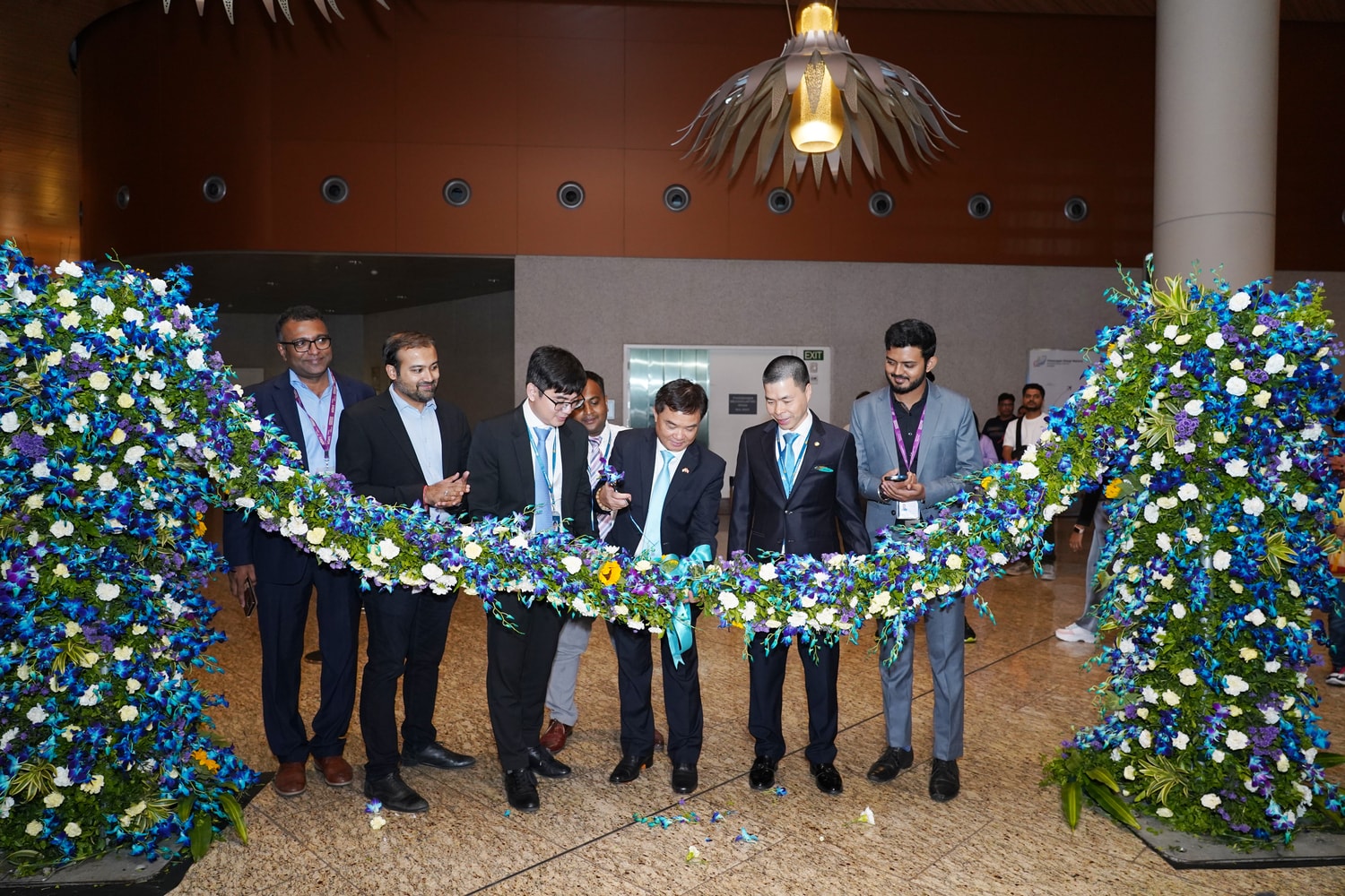 vietnam airlines khai truong duong bay thang giua ha noi va mumbai an do hinh 3