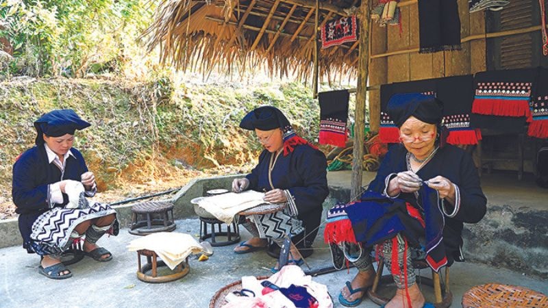 da bac hoa binh day manh phat trien du lich hinh 3