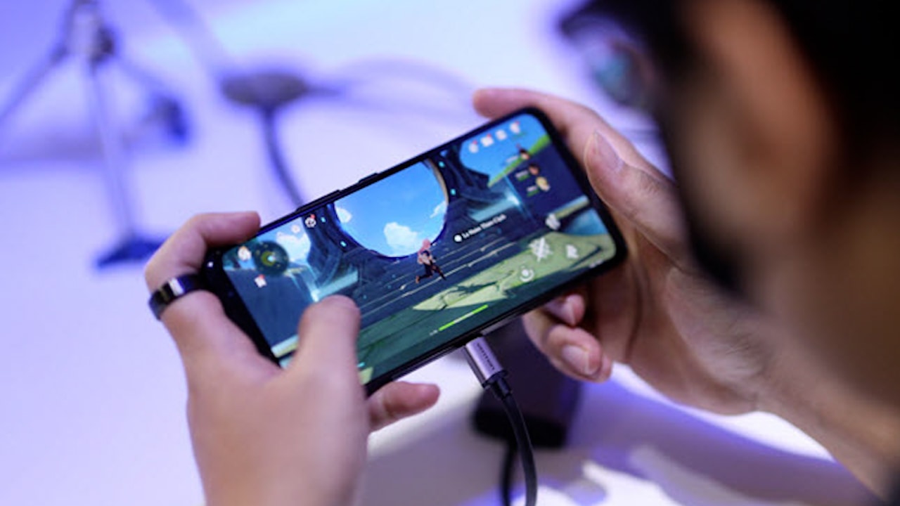 trinh lang asus rog phone 7 tai viet nam hinh 1