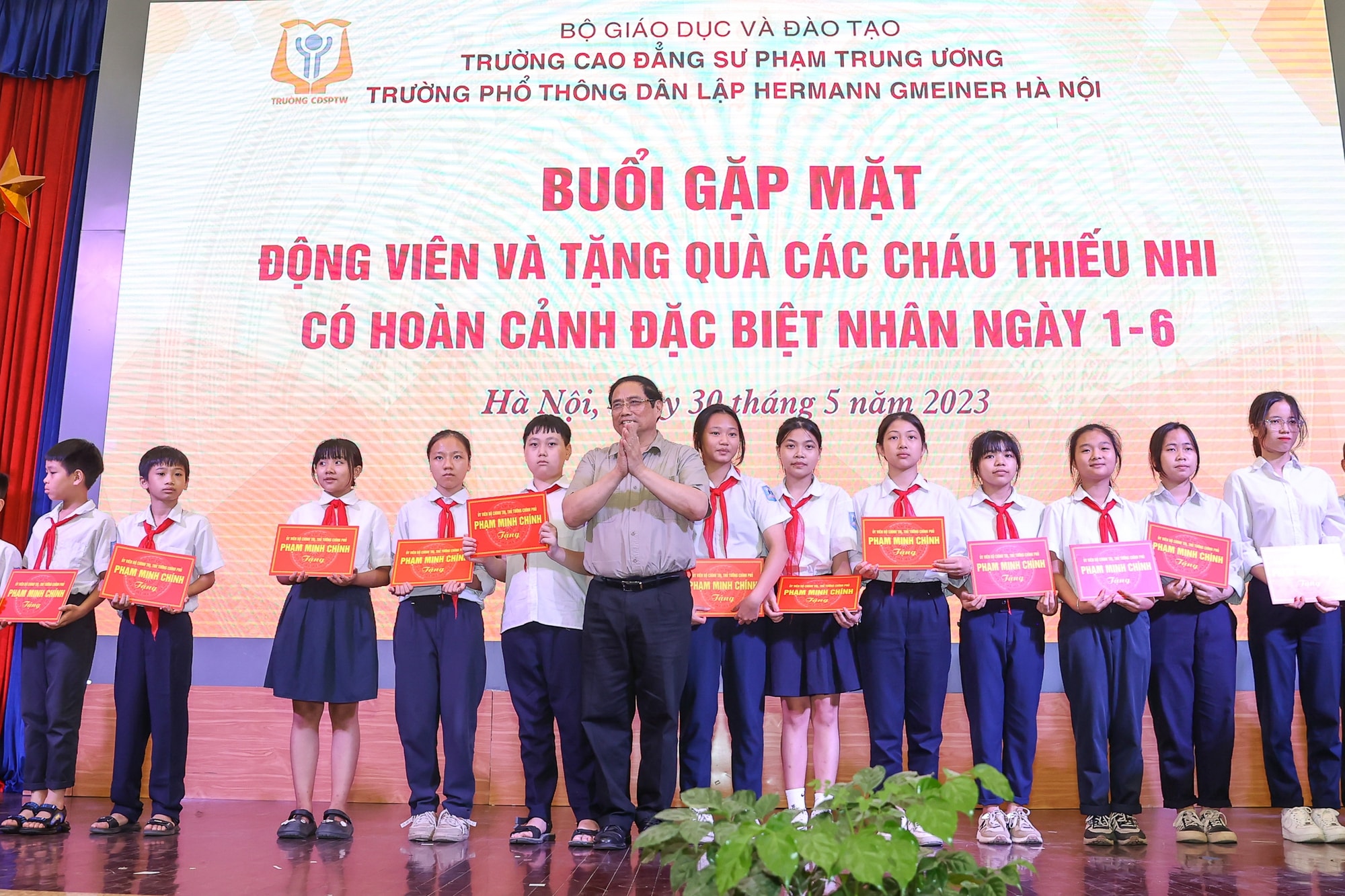 khuyen khich truyen cam hung de cac em mo coi khuyet tat tu tin ban linh tu cuong vuon len hinh 3