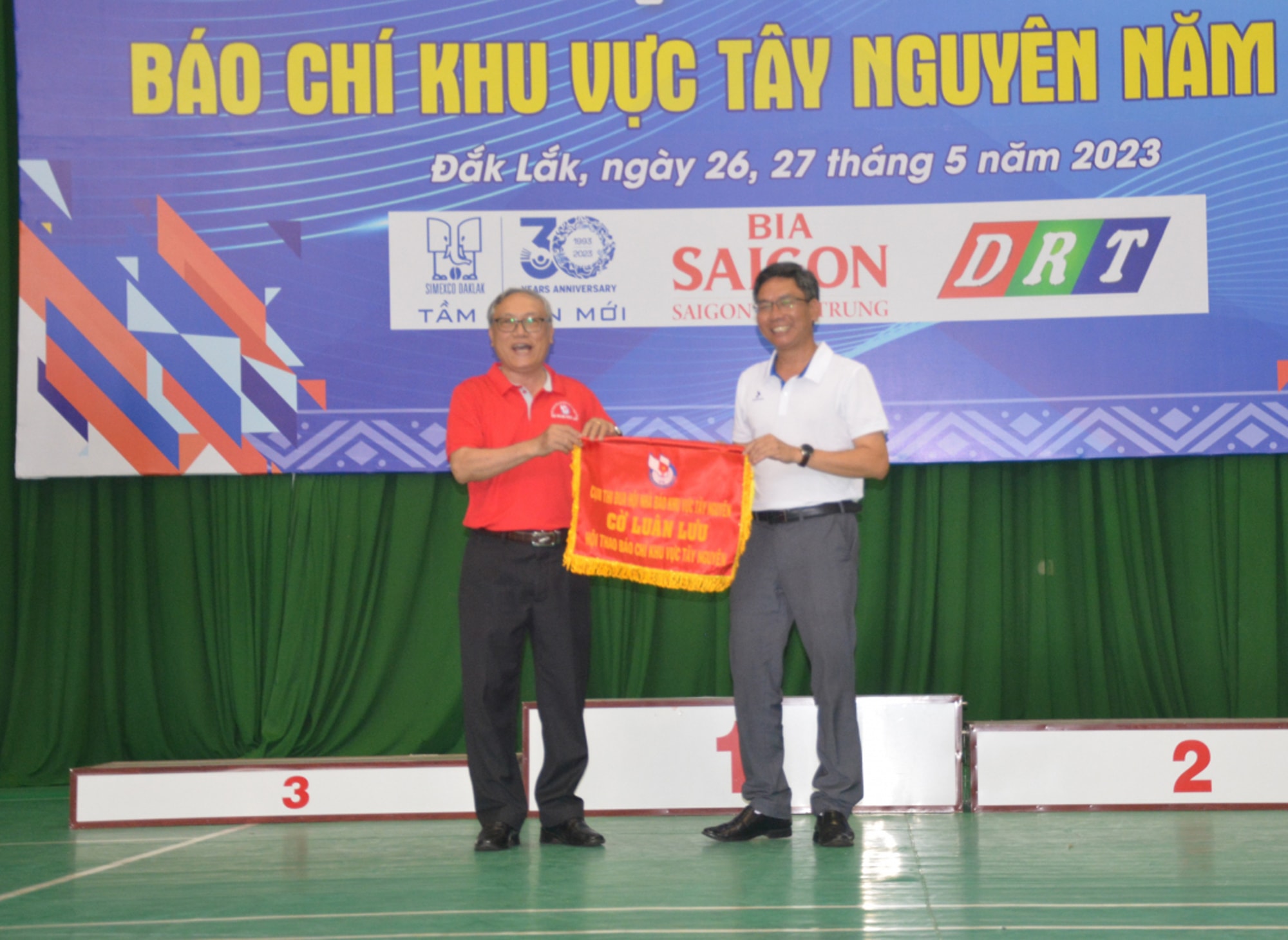 hoi thao bao chi khu vuc tay nguyen  noi hoi tu va gan ket nhung nguoi lam bao hinh 4