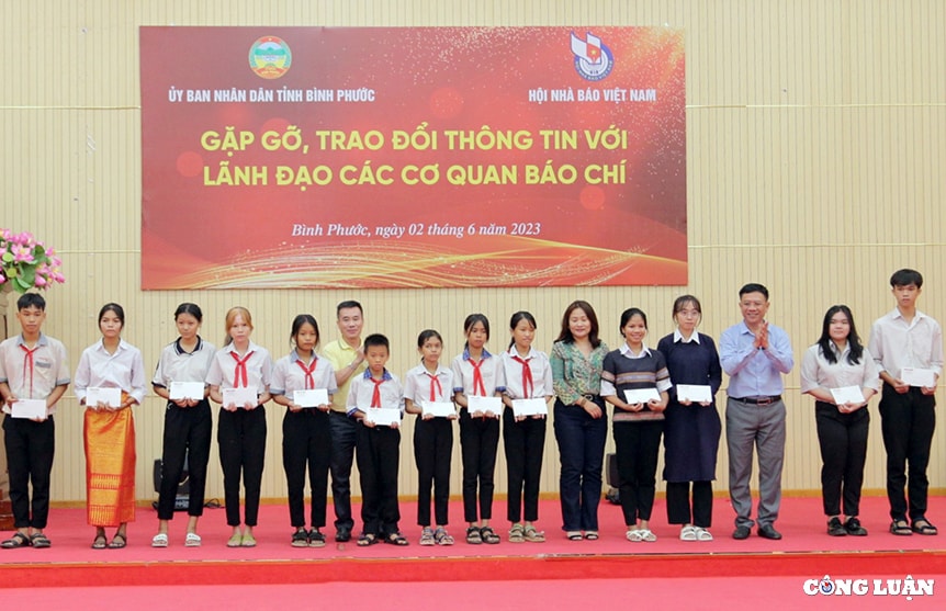 tinh binh phuoc gap go ket noi cac co quan bao chi nham quang ba tiem nang the manh hinh 3
