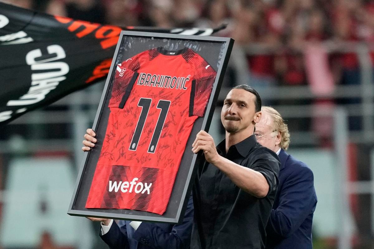 ibrahimovic giai nghe trong nuoc mat hinh 2