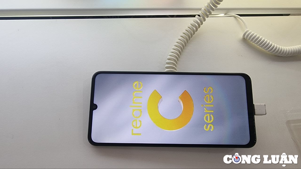 realme c53 chinh thuc len ke tai viet nam hinh 11