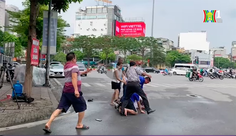 cung co ho so xu ly cac doi tuong hanh hung phong vien dai pt th ha noi khi dang tac nghiep hinh 1