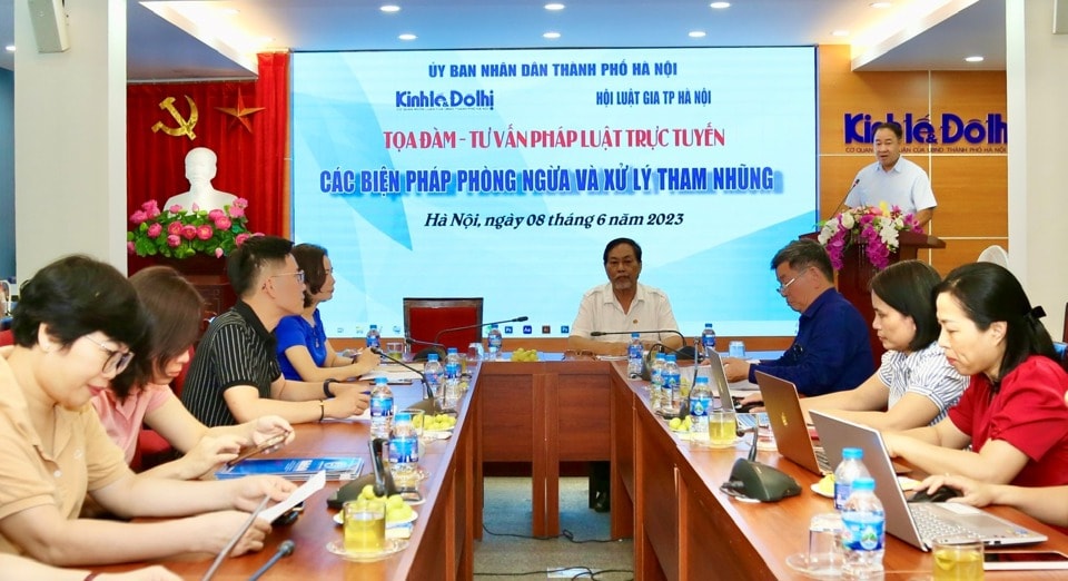 bao kinh te do thi to chuc toa dam tu van phap luat truc tuyen voi doc gia hinh 1