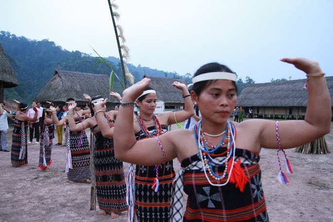 du lich vung cao quang nam can them tro luc de phat trien toan dien hinh 2