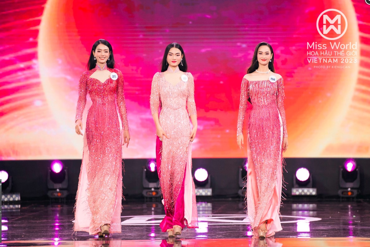 top 45 thi sinh miss world vietnam 2023 trinh dien ao tam boc lua hinh 3