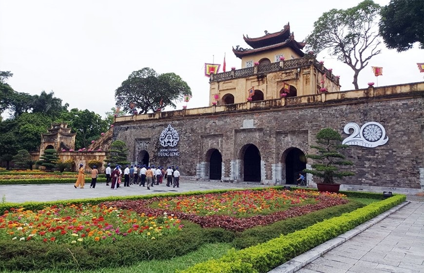hoang thanh thang long cho ra mat he thong dat ve truc tuyen hinh 1