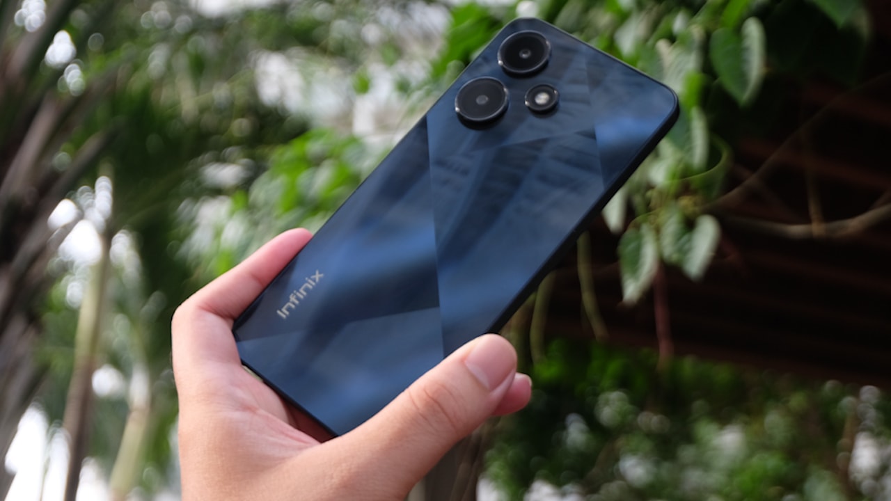 can canh chiec smartphone gia re infinix hot 30i hinh 9