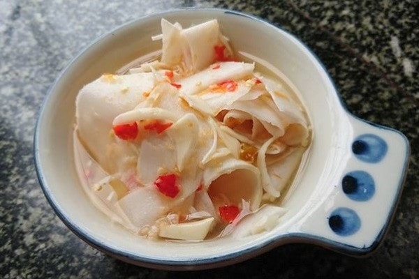 hy huu truong hop benh nhan ngo doc xyanua nguy kich do uong qua nhieu nuoc mang chua hinh 1