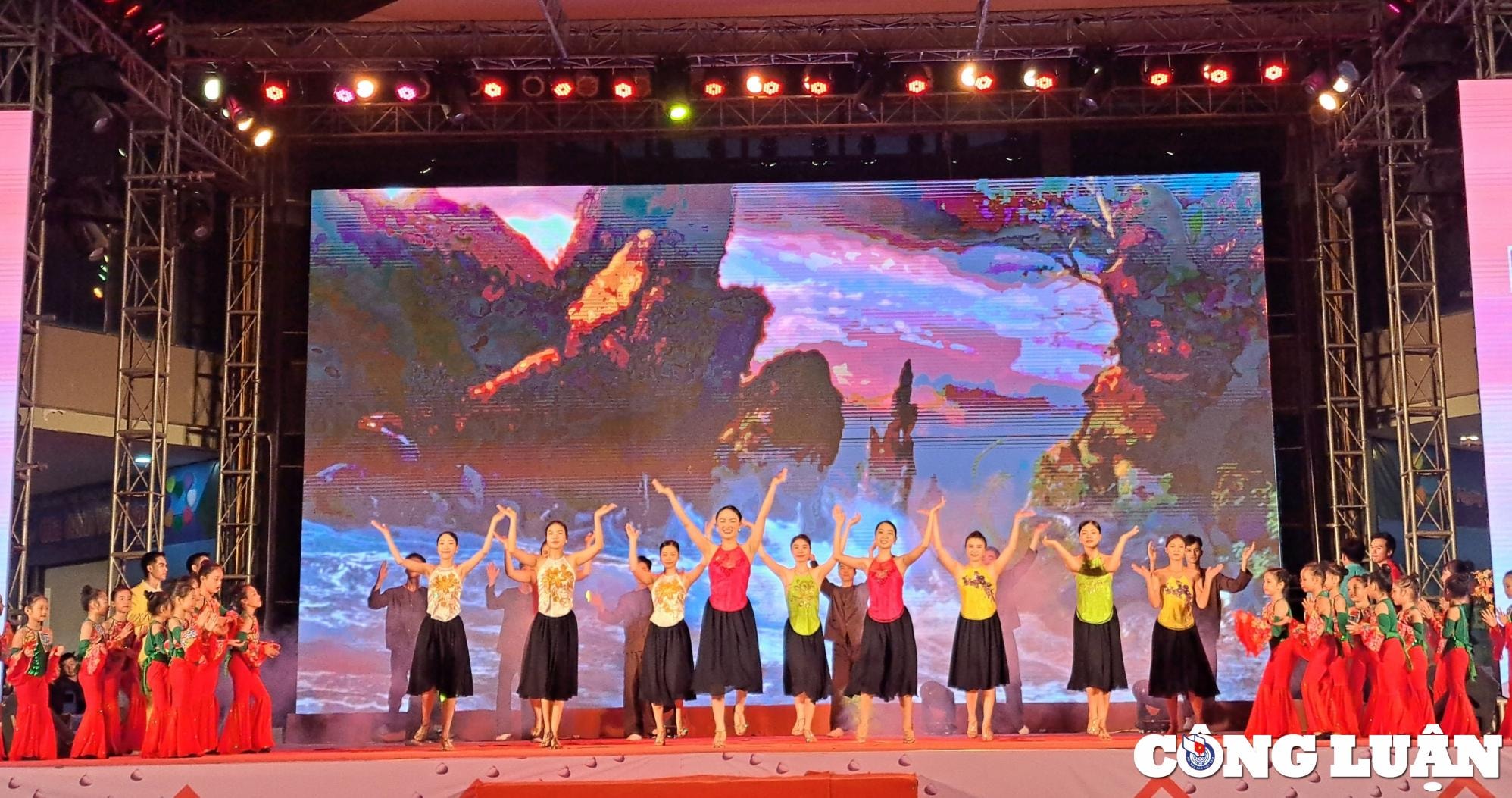 tung bung khai mac ngay hoi gia dinh viet nam nam 2023 hinh 3