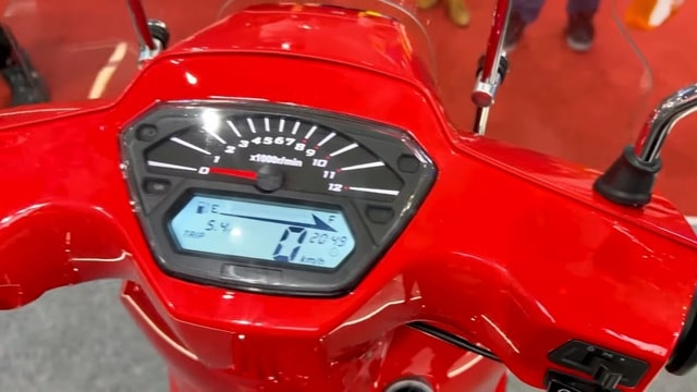 wmoto greta 150 xe tay ga thiet ke co dien giong vespa gia khoang 35 trieu dong hinh 3