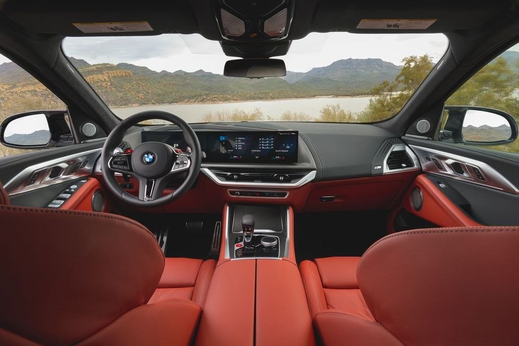 bmw xm  suv manh nhat dat nhat trong lich su cua bmw gia du kien 12 ty dong tai viet nam hinh 8