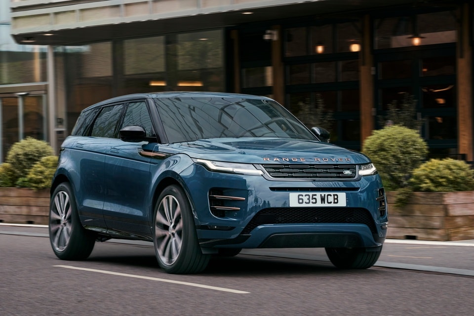 range rover evoque 2024 nang cap loat cong nghe moi gia 50000 usd hinh 1
