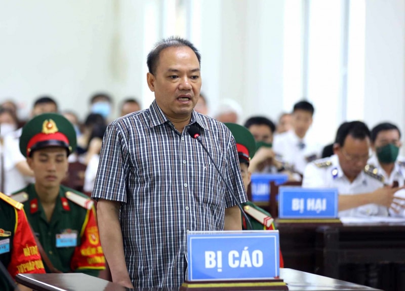 cuu trung tuong cuu tu lenh canh sat bien bi de nghi tu 16 nam den 16 nam 6 thang tu hinh 3