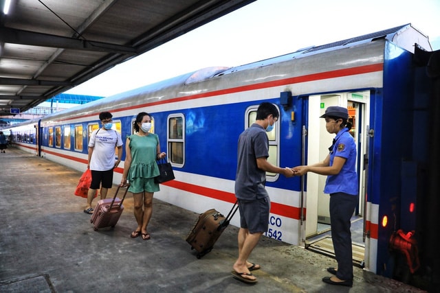 duong sat tang cuong chay tau khach di nha trang quy nhon hinh 1