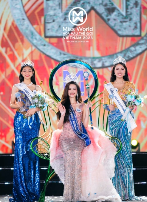 nguoi dep huynh tran y nhi dang quang hoa hau the gioi viet nam 2023 hinh 2