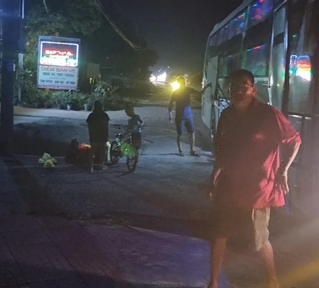 vu nha xe thu thoai bi to dung hung khi danh hanh khach cong an vao cuoc xac minh hinh 2
