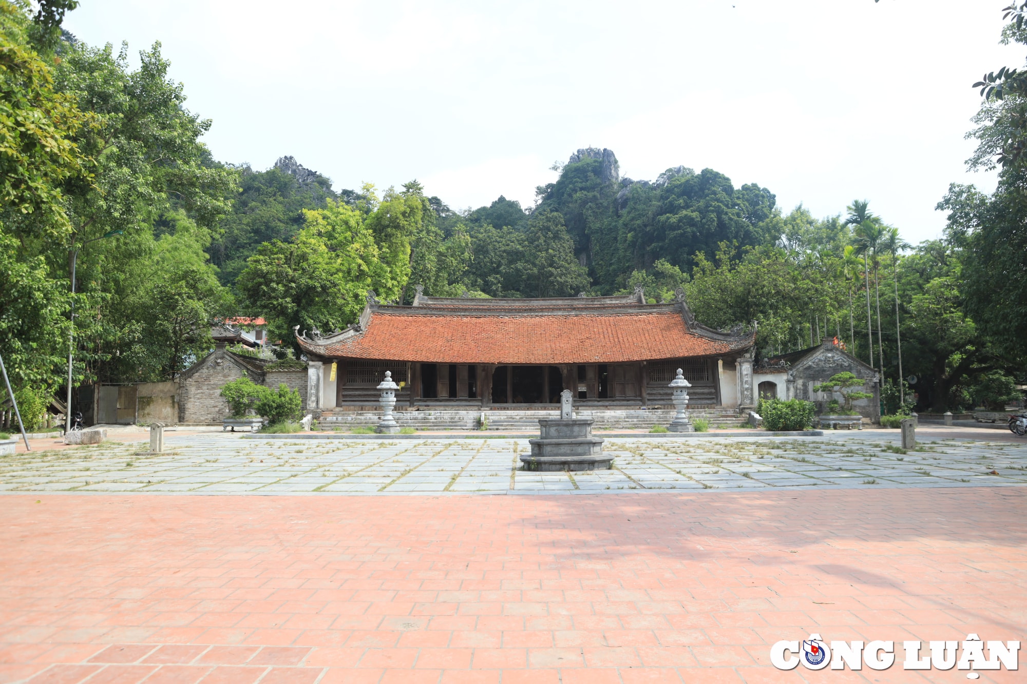 khong gian ngoi chua gan 1000 nam tuoi co kinh nhat tai ha noi hinh 16